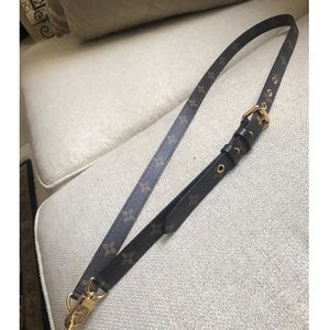 Louis Vuitton shoulder strap for crossbody